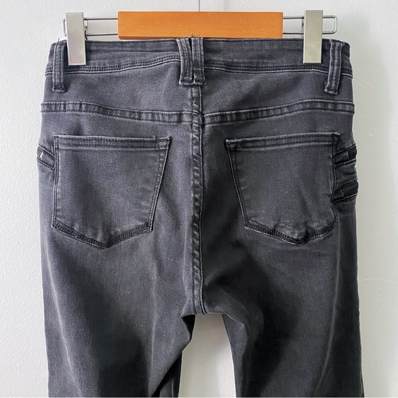 Zipper Detail Stretchy Skinny Jeans - Picture 7 of 8